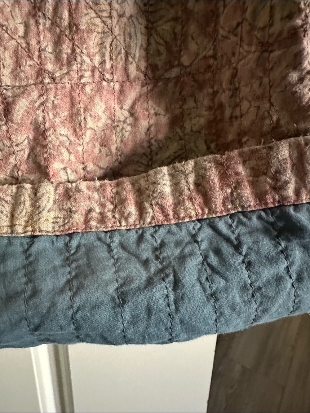 Magnolia Pearl Roe Pant dusty pink floral block print - Picture 5 of 7